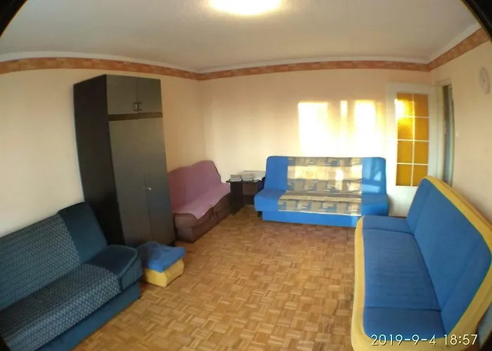 شقة 2020 Zwyciestwa 18 - Mieszkanie / Kawalerka / بوزنان