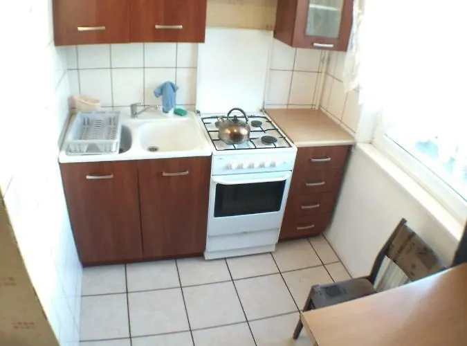 2020 Zwyciestwa 18 - Mieszkanie / Kawalerka / شقة *